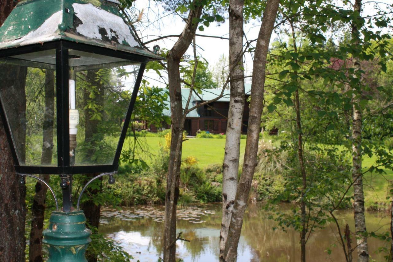 Spruce Lake Sauviat-sur-Vige Extérieur photo
