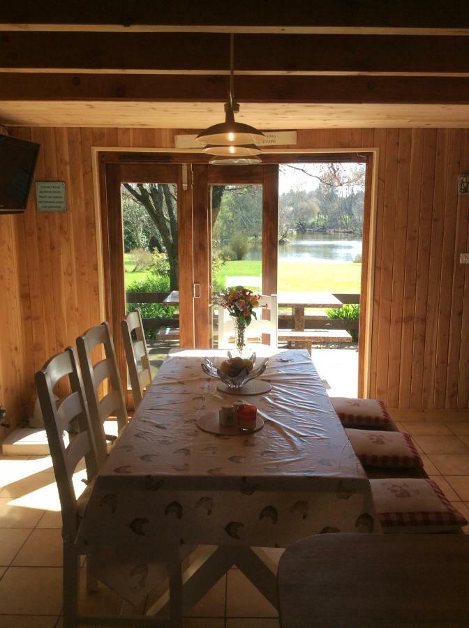 Spruce Lake Sauviat-sur-Vige Extérieur photo