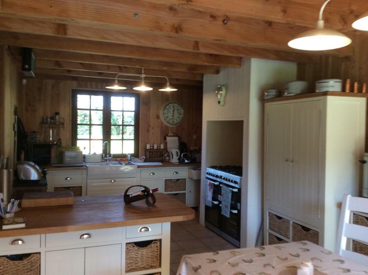 Spruce Lake Sauviat-sur-Vige Extérieur photo