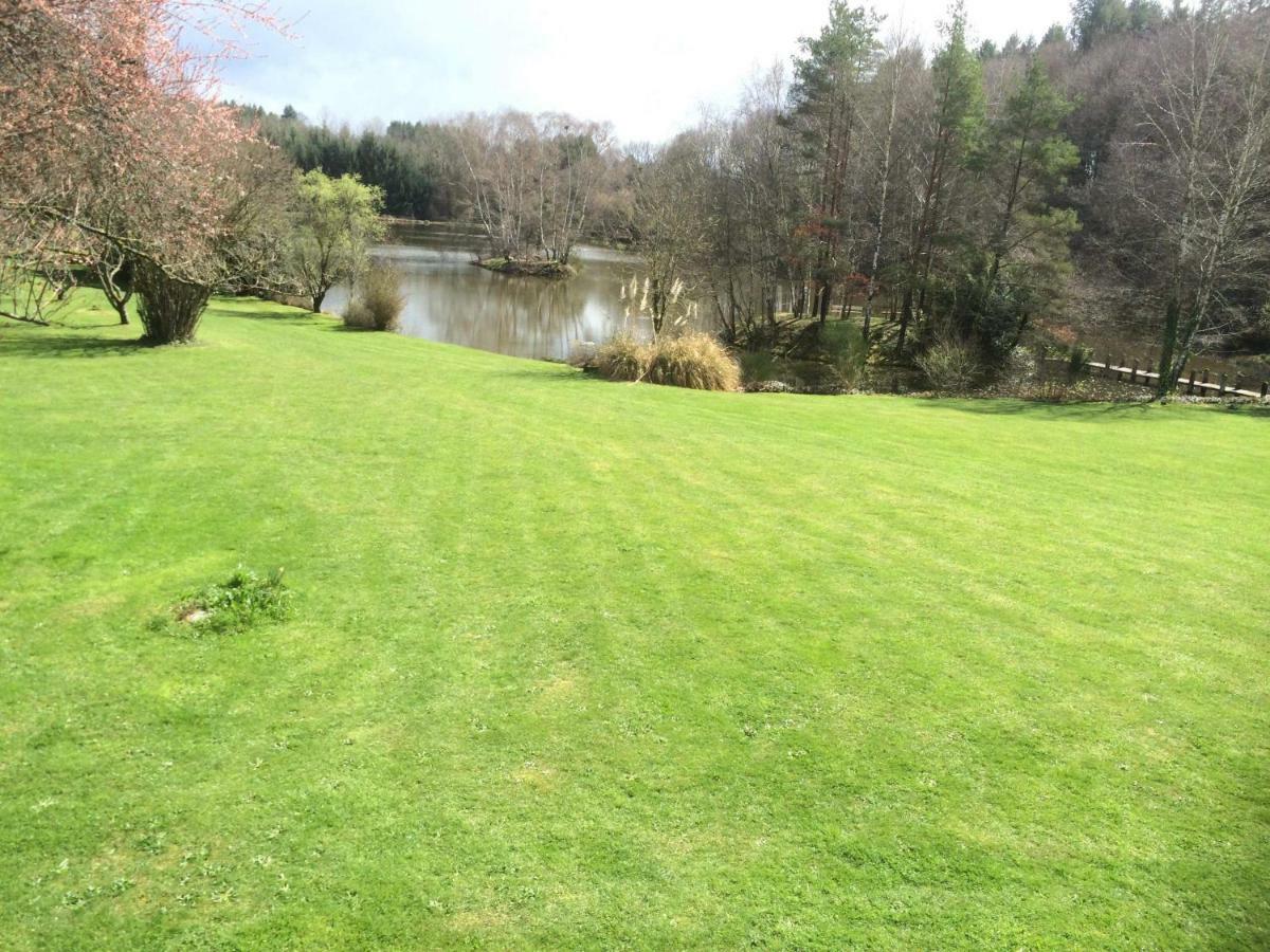 Spruce Lake Sauviat-sur-Vige Extérieur photo