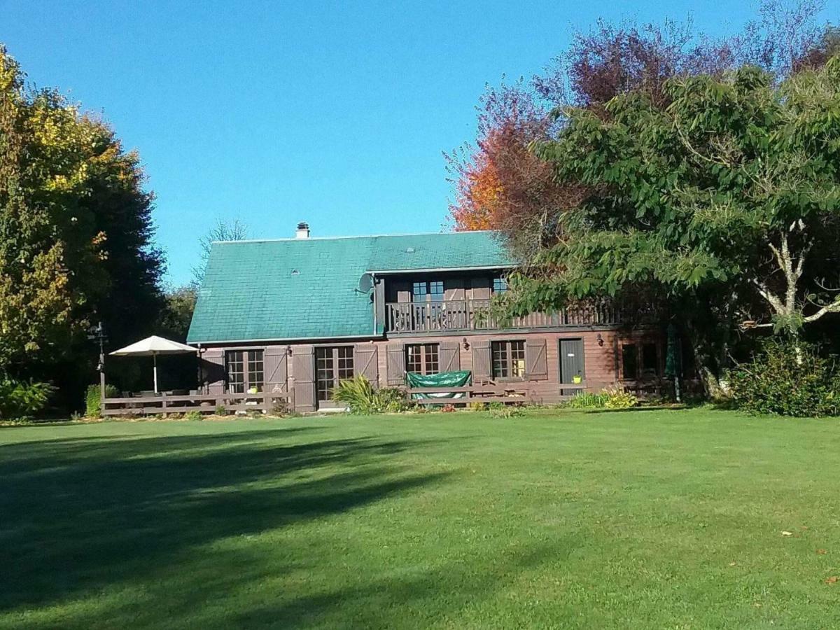 Spruce Lake Sauviat-sur-Vige Extérieur photo